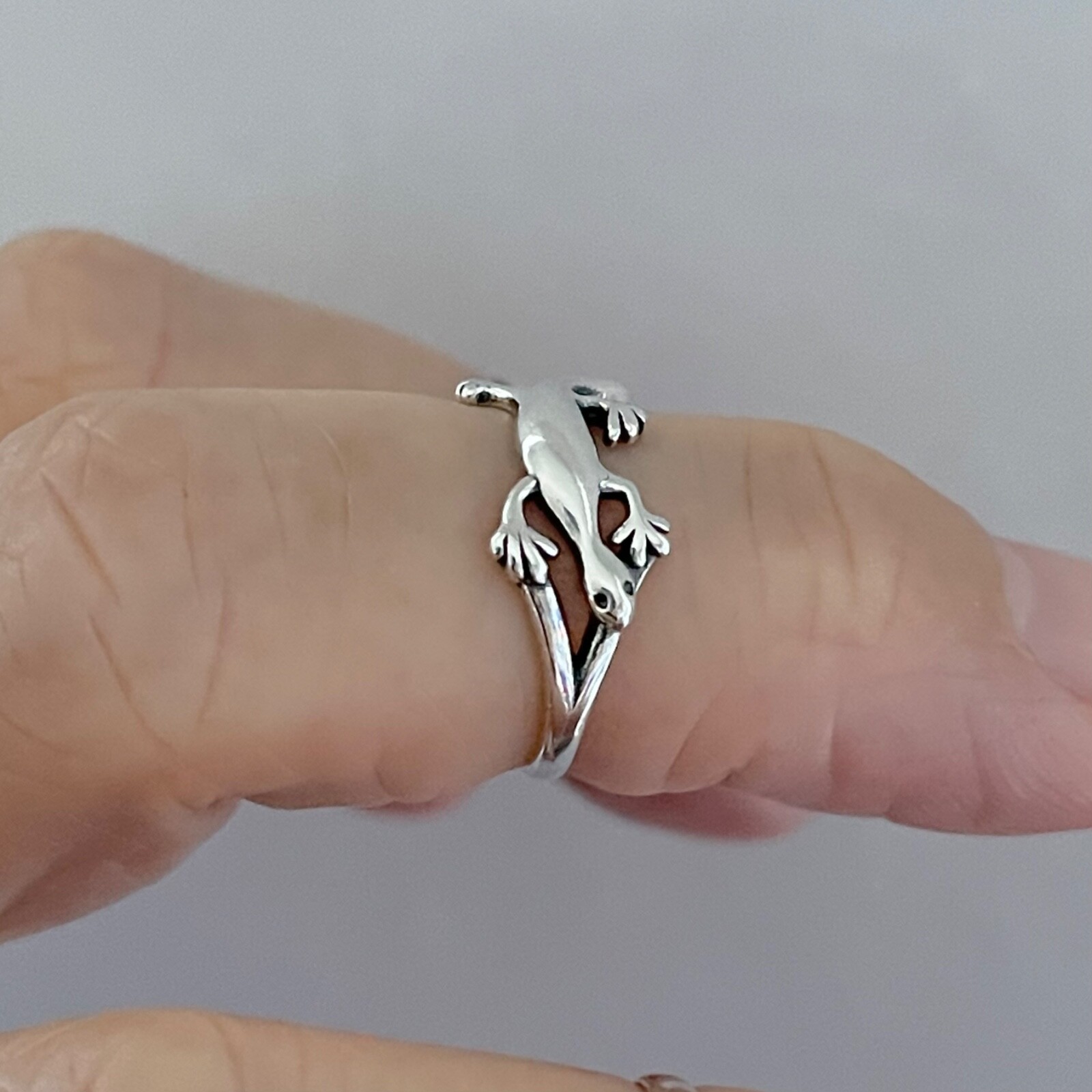 Sterling Silver Lizard Toe Ring, Silver Ring, Midi Ring, Gecko Ring, Animal Ring