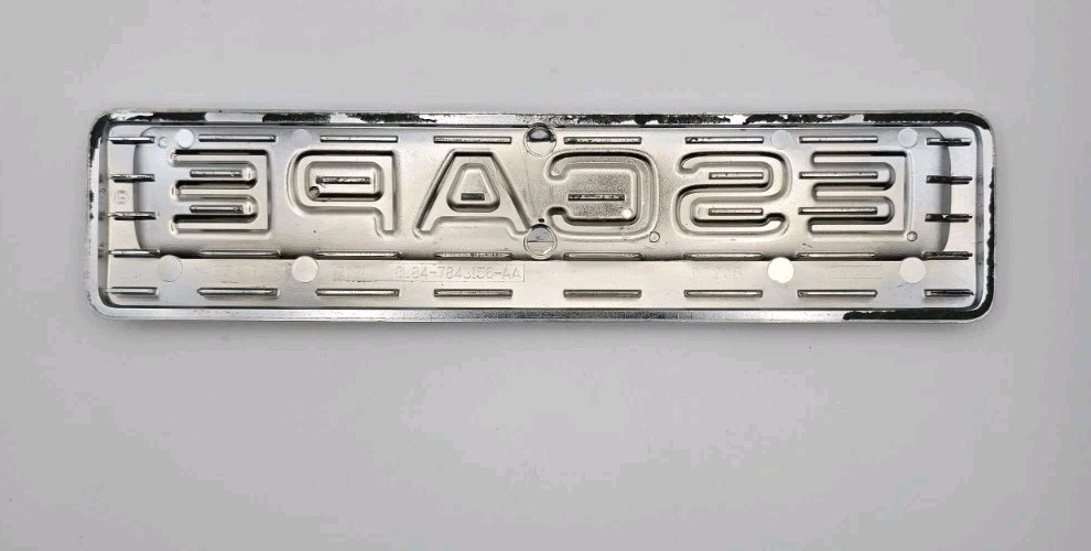 2008-2012 FORD ESCAPE XLT Rear Trunk Emblem OEM
