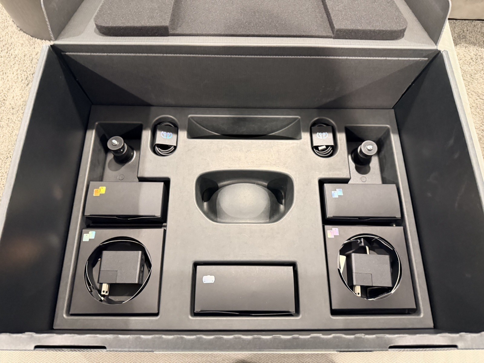 Valve Index Virtual Reality VR Headset Full Bundle - Excellent Condition