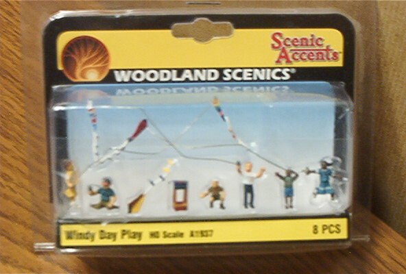 WOODLAND SCENIC Windy Day Play  HO Scale Figures  A1937