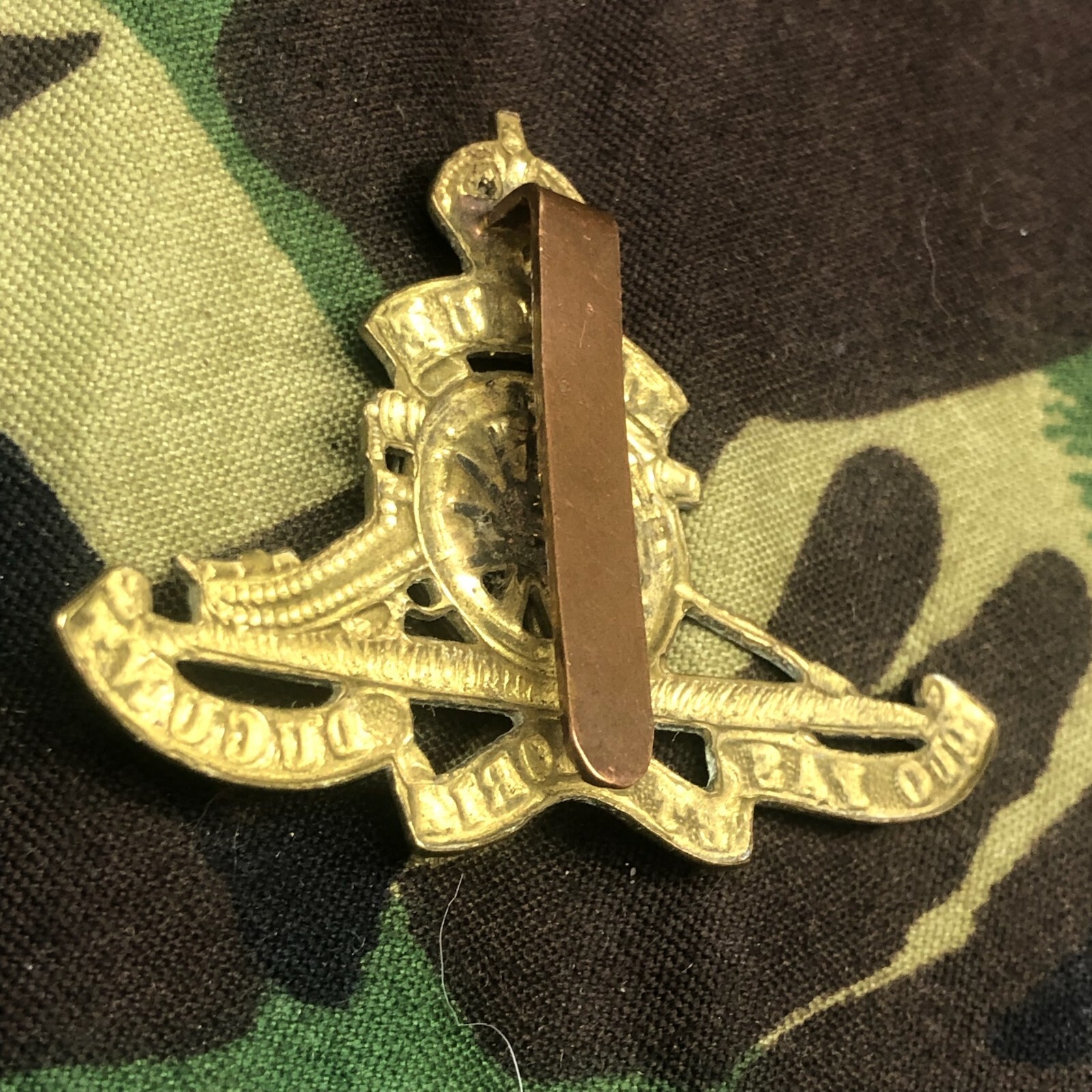 Original WW2 British Army Cap Badge - Royal Artillery