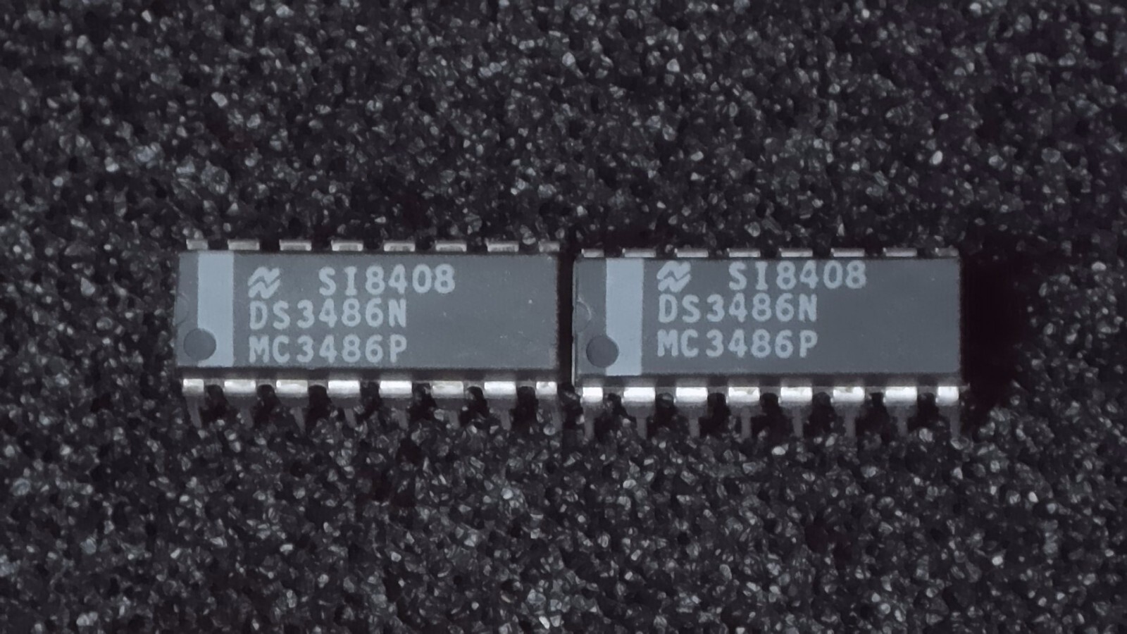 Quantity 2 - National Semiconductor MC3486P Dual Line Receiver DIP16 - New