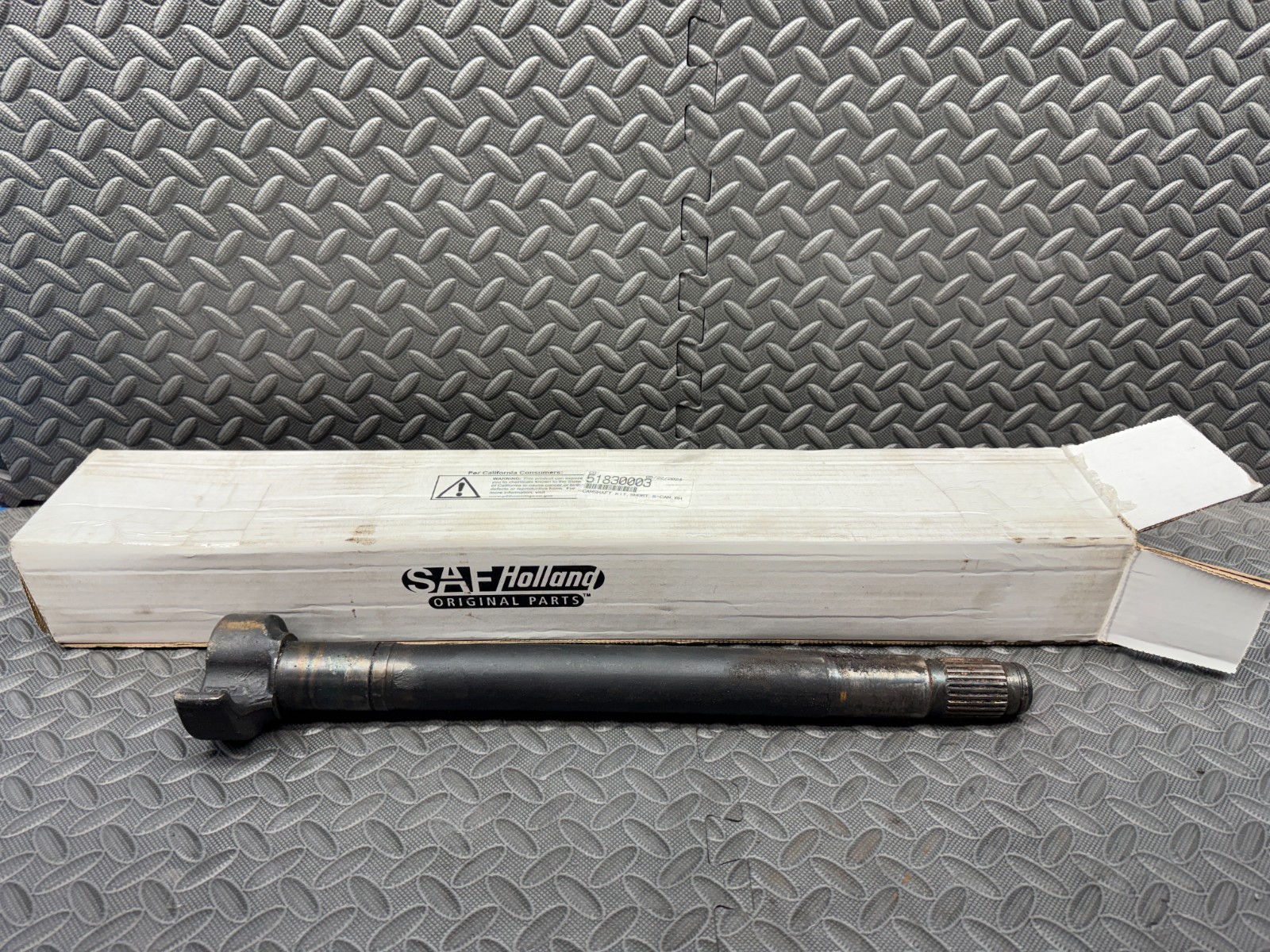SAF Holland 51830003 Engine Right Hand Short Brake Camshaft Kit