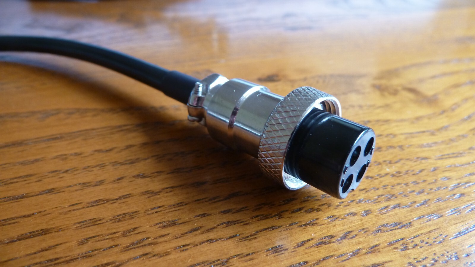 High quality power interconnect for Trichord Research Dino