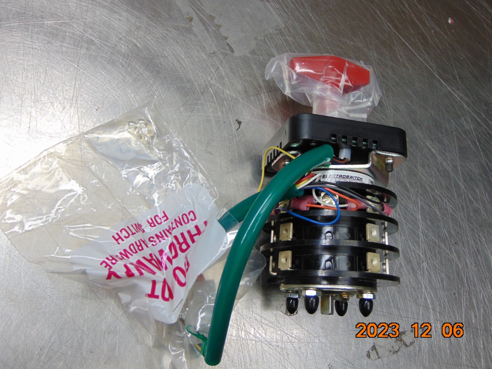 ELECTROSWITCH 24PA202NX ROTARY CONTROL SWITCH 50N-51N C.O.