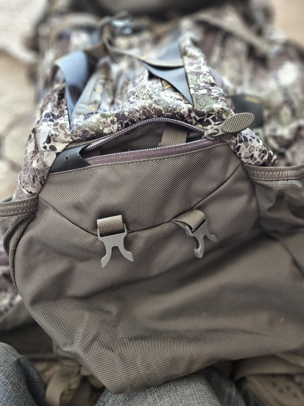 Badlands Sacrifice LS Backpack