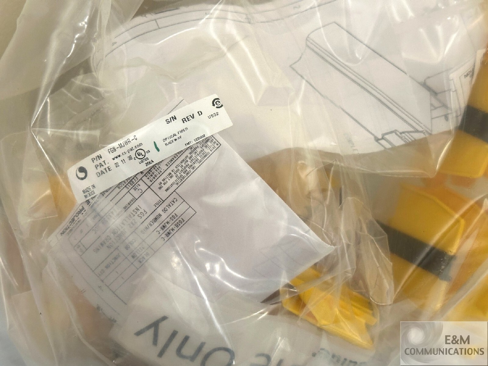 NEW FGS-FLEXV-4F-C ADC TE COMMSCOPE FIBERGUIDE FLEXVERTICAL KIT 2x2" 4FT LENGTH