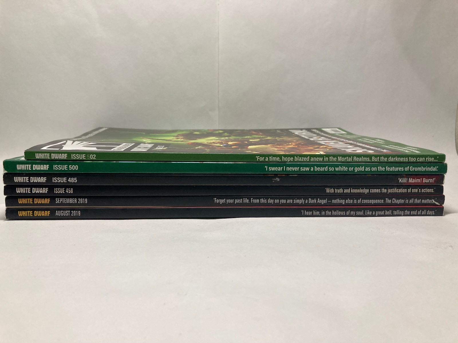 White Dwarf magazine lot w/o inserts: Issues 445, 446, 458, 485, 500, 502