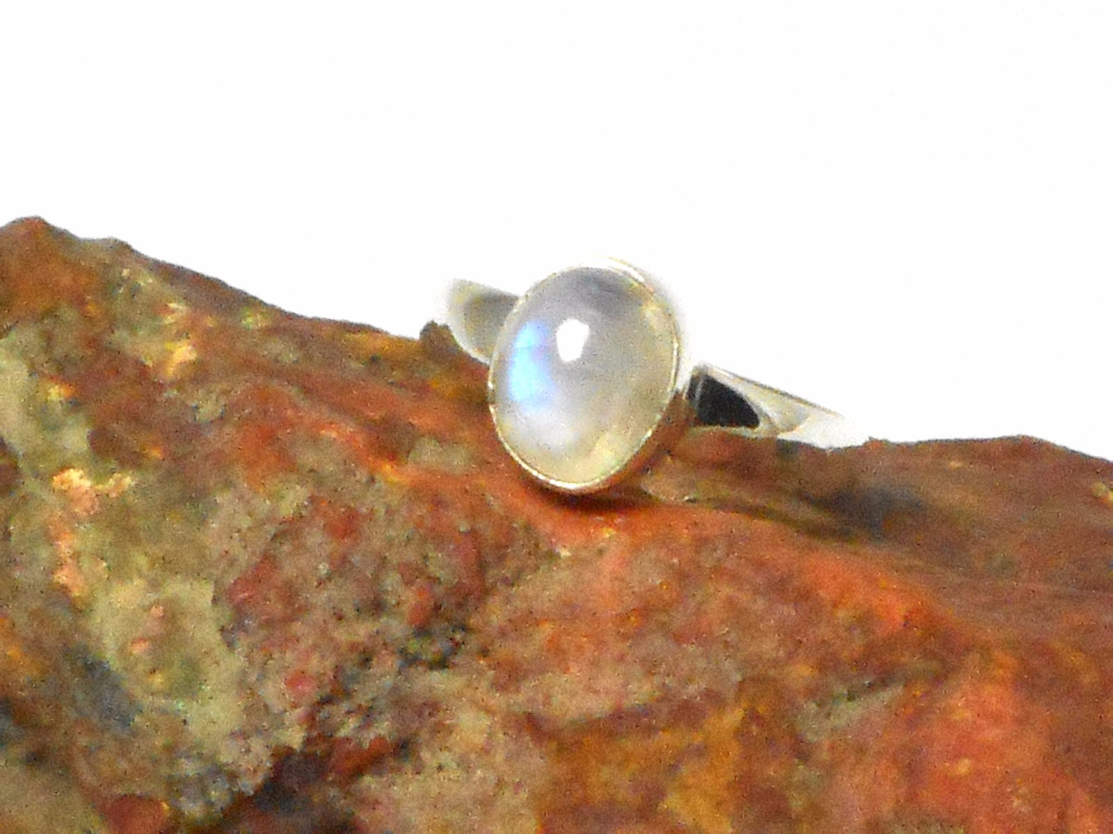Oval MOONSTONE Sterling Silver 925 Gemstone RING