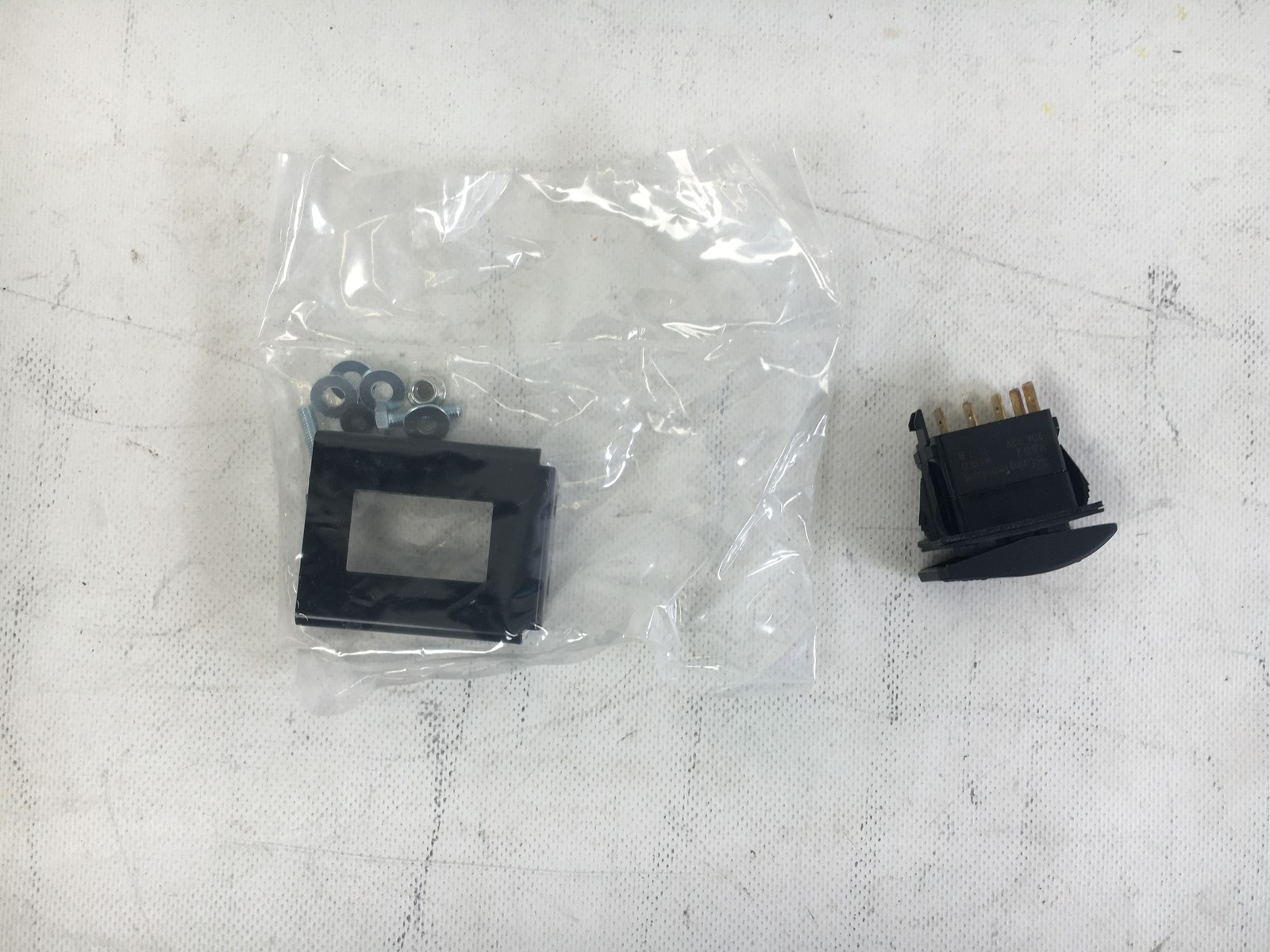 Warn 89540 Illuminated Dash Switch Kit For Provantage 4500 Winch