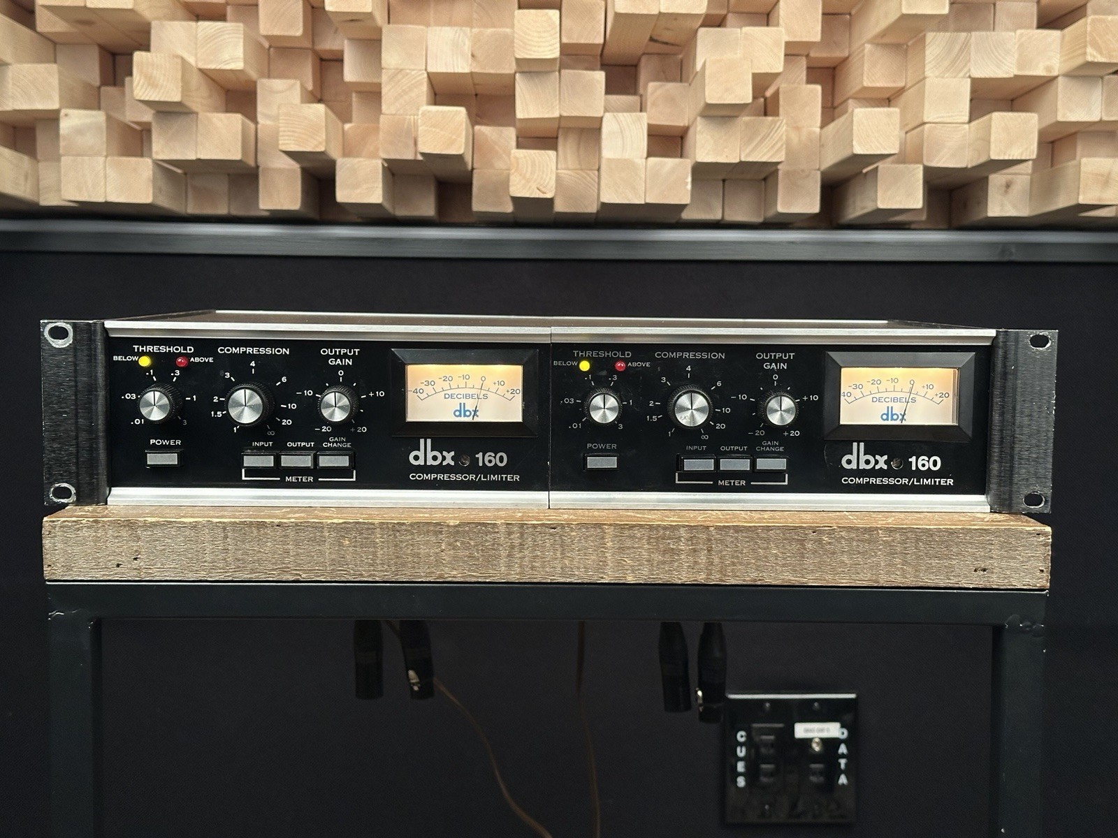 Vintage dbx 160 Compressor / Limiter Pair. DBX160 VU. Recapped. Close SN!