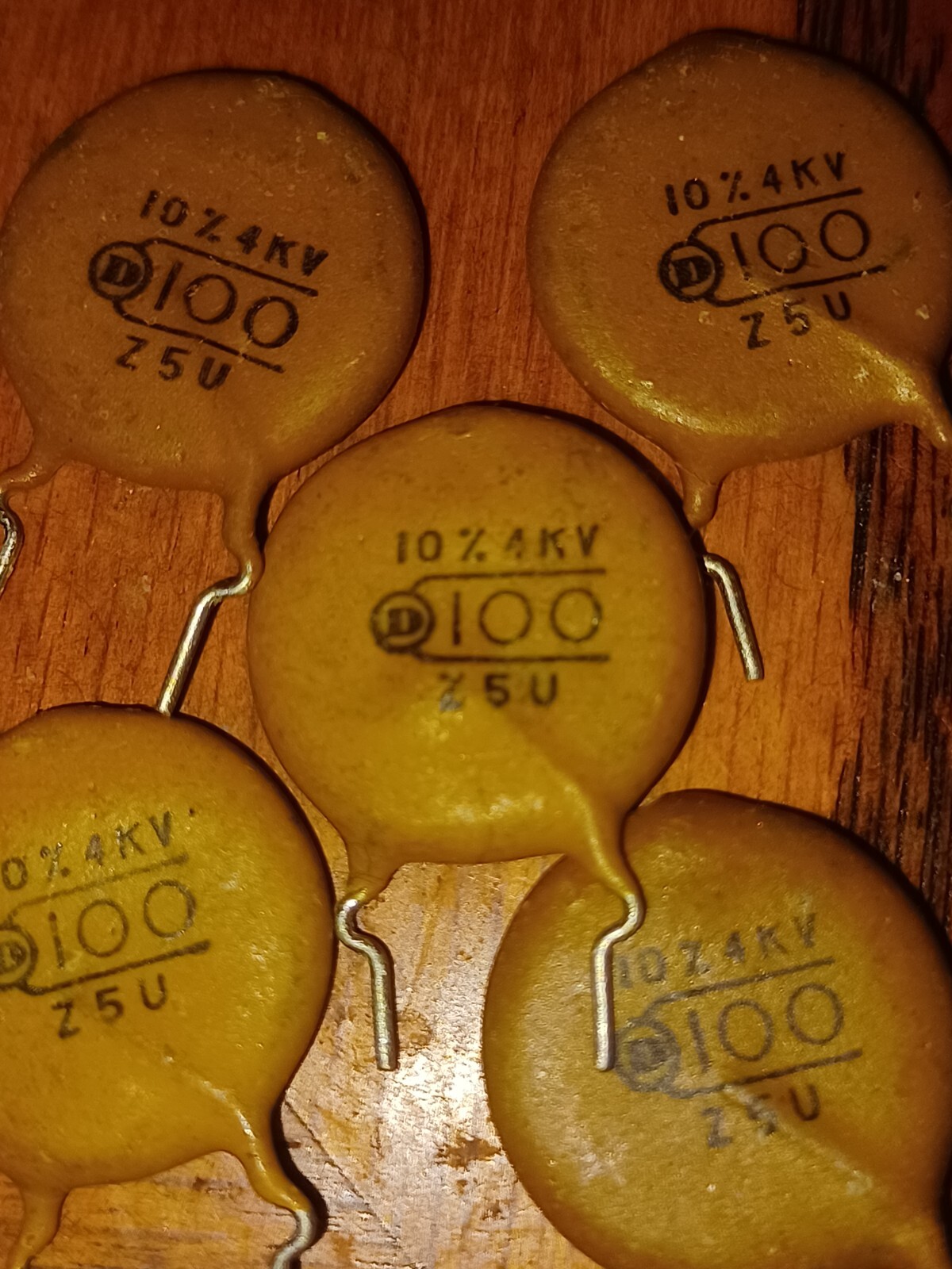 Cornell Dublier 100pF 4000V 4KV H.V. Ceramic Disc capacitor/Lot of 5/NOS/Z5U