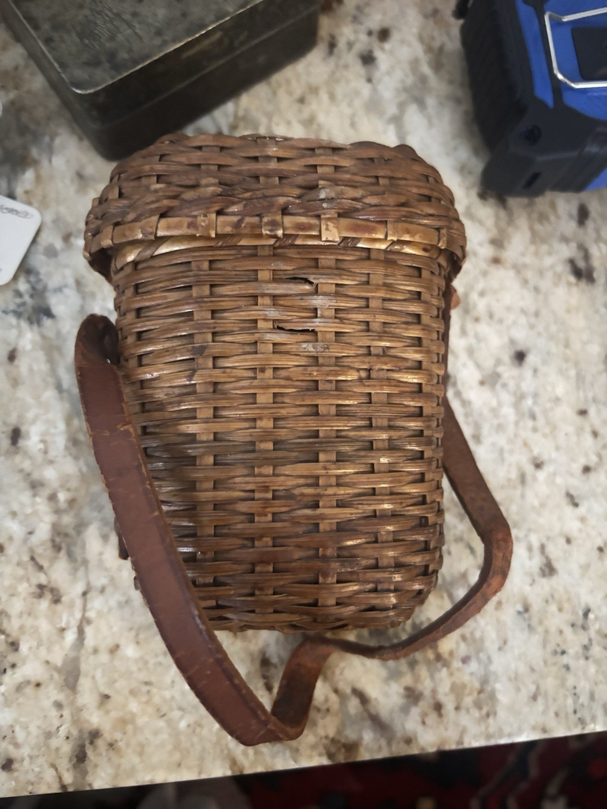 Vichy Lidded Wicker with glass cup Leather Handle