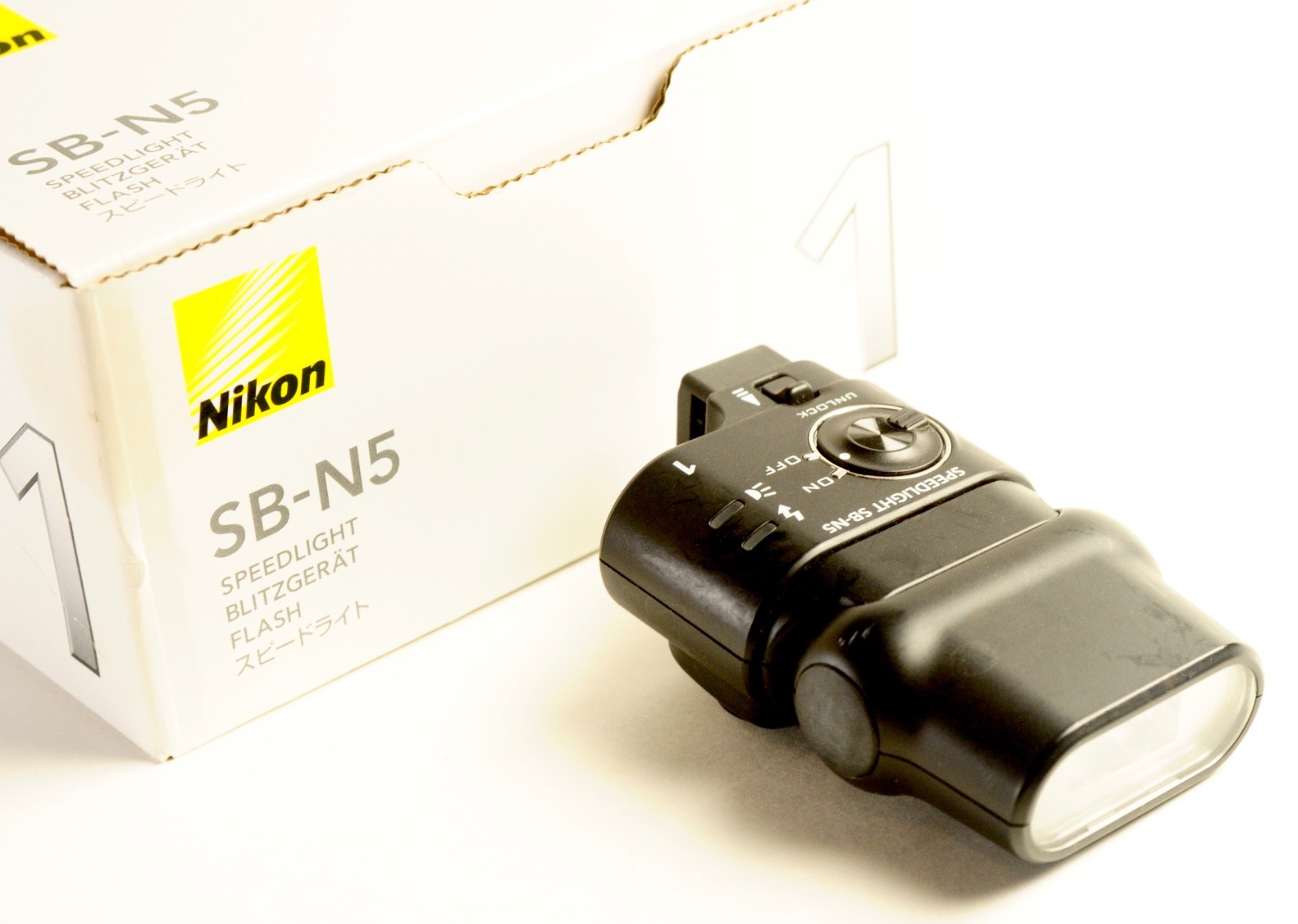 Nikon 1 SB-N5 Speedlight for Nikon 1 Mirrorless Cameras, great condition!