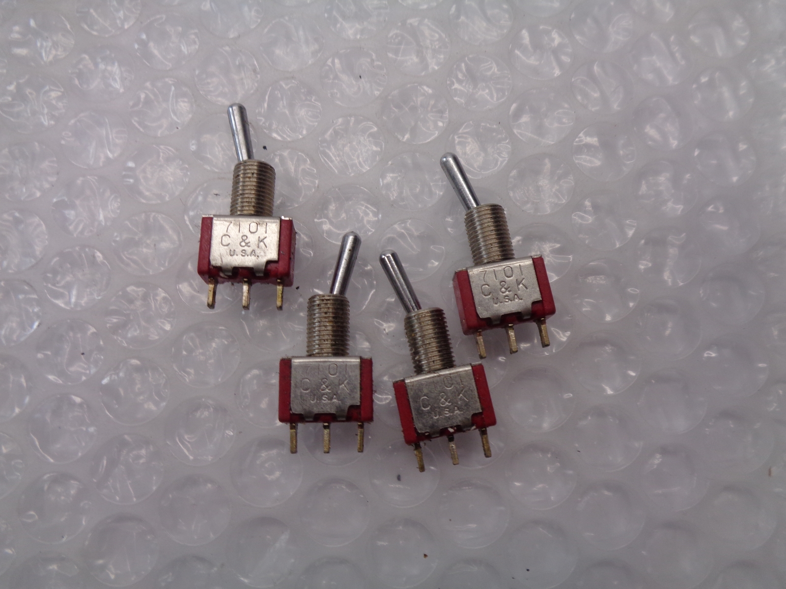 C&K 7101 TOGGLE SWITCHS LOT OF 4 NSNP
