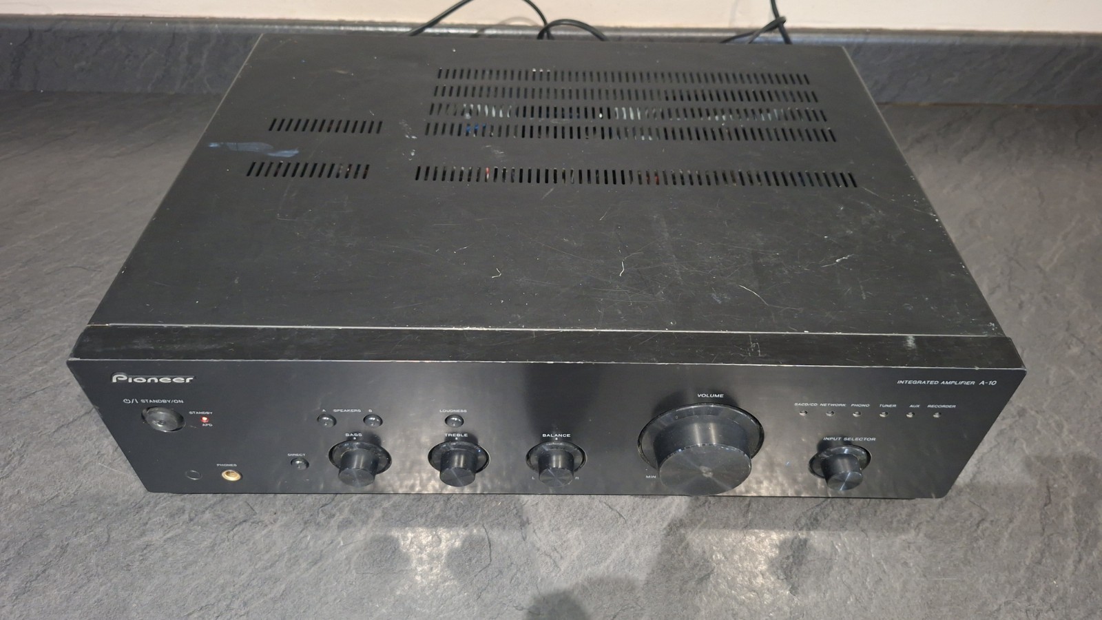 Pioneer A-10-k Integrated Amplifier - Amplifier. Phono Input.