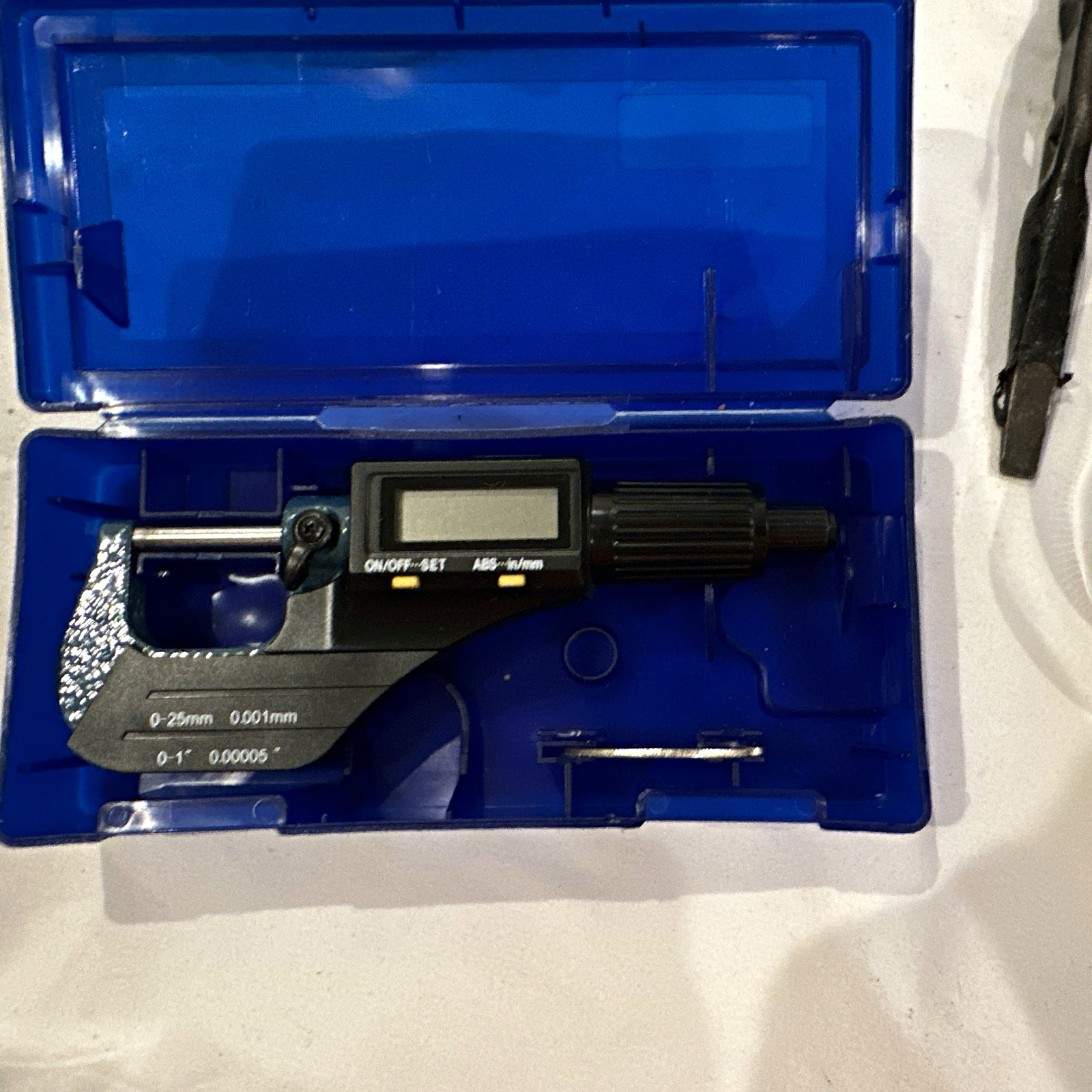 Digital Micrometer 0-1 in / 0-25mm Electronic Reading 0.00005 in Resolution