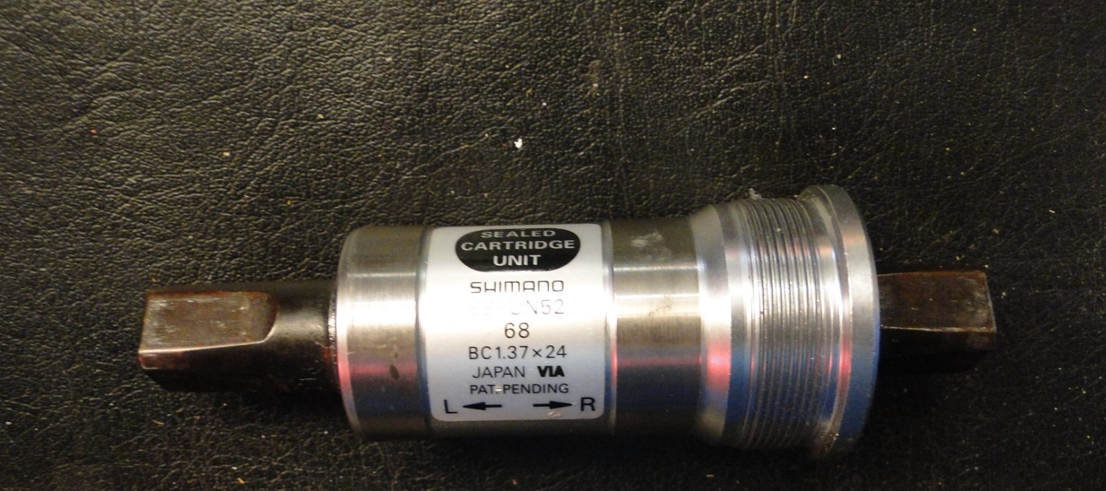 SHIMANO BOTTOM BRACKET Square Taper 68mm BB-UN52 BC 1.37x24 113mm Spindle Length
