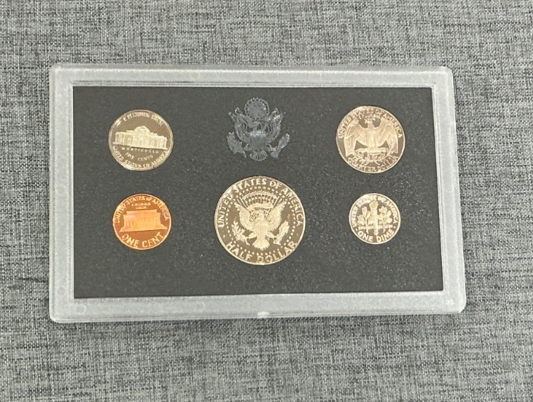 1983 U.S. Mint Proof Set in Original Box