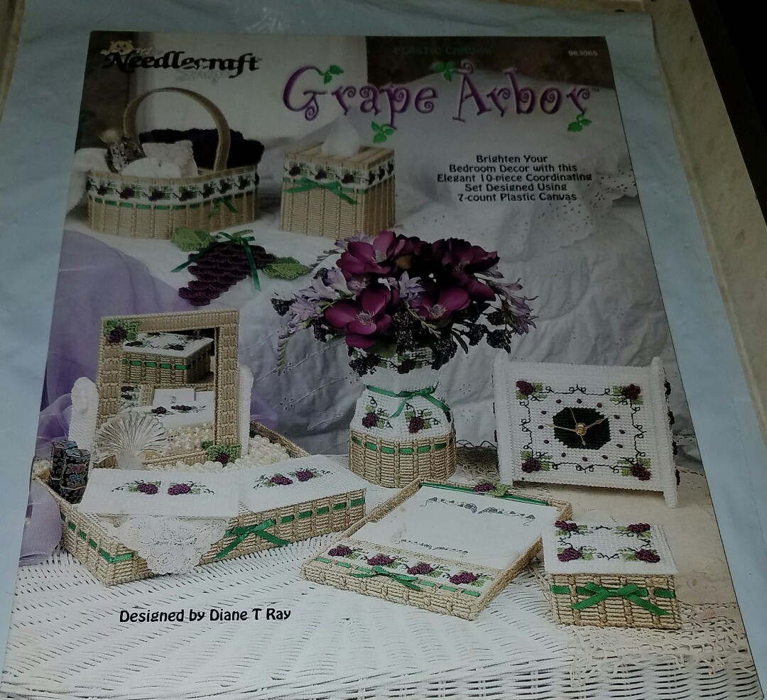A14 THE NEEDLECRAFT SHOP 1998, GRAPE ARBOR DESIGNS IN PLASTIC CANVAS ~ 10 PROJE