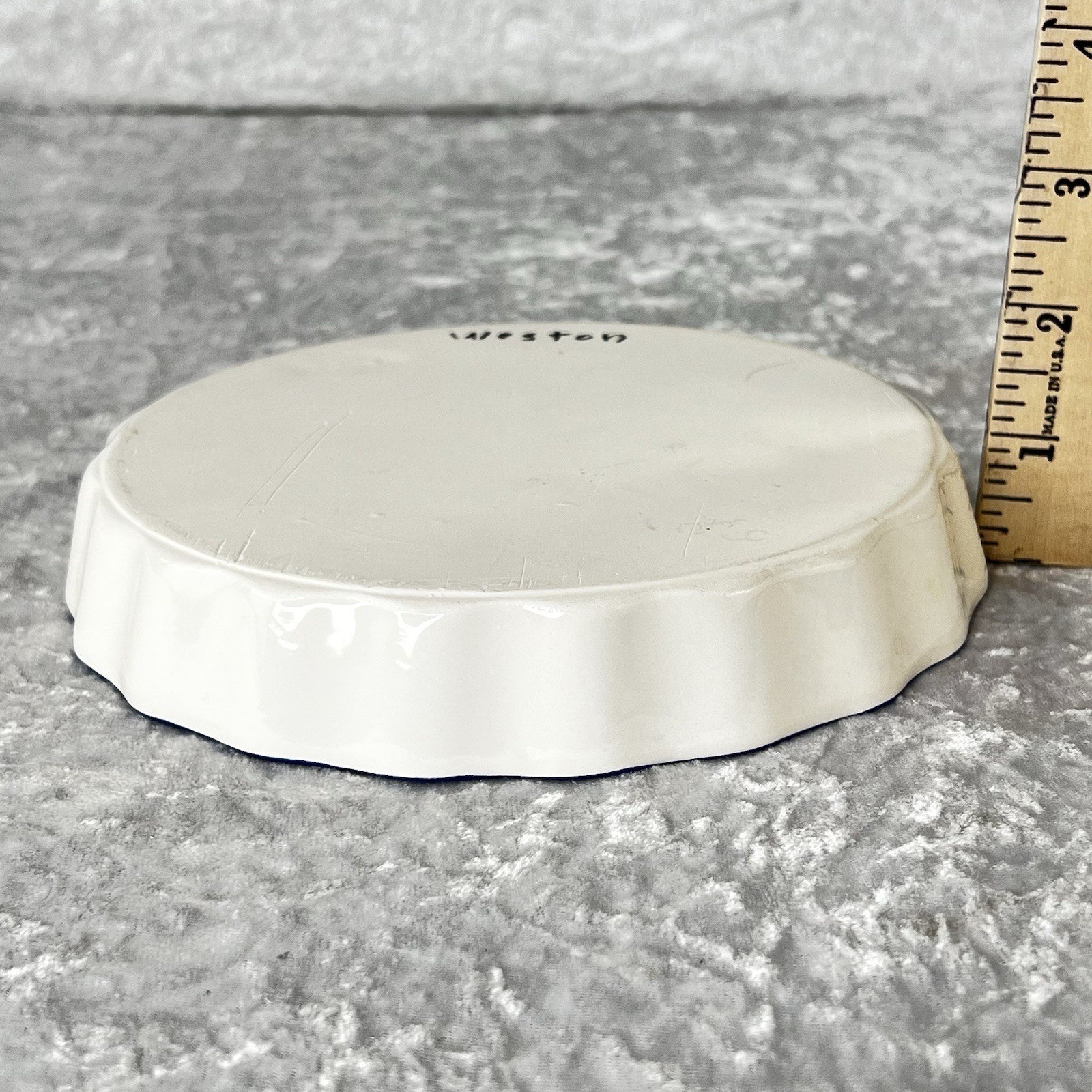 Weston 7" Hand Painted Scalloped Edge Quiche Dish