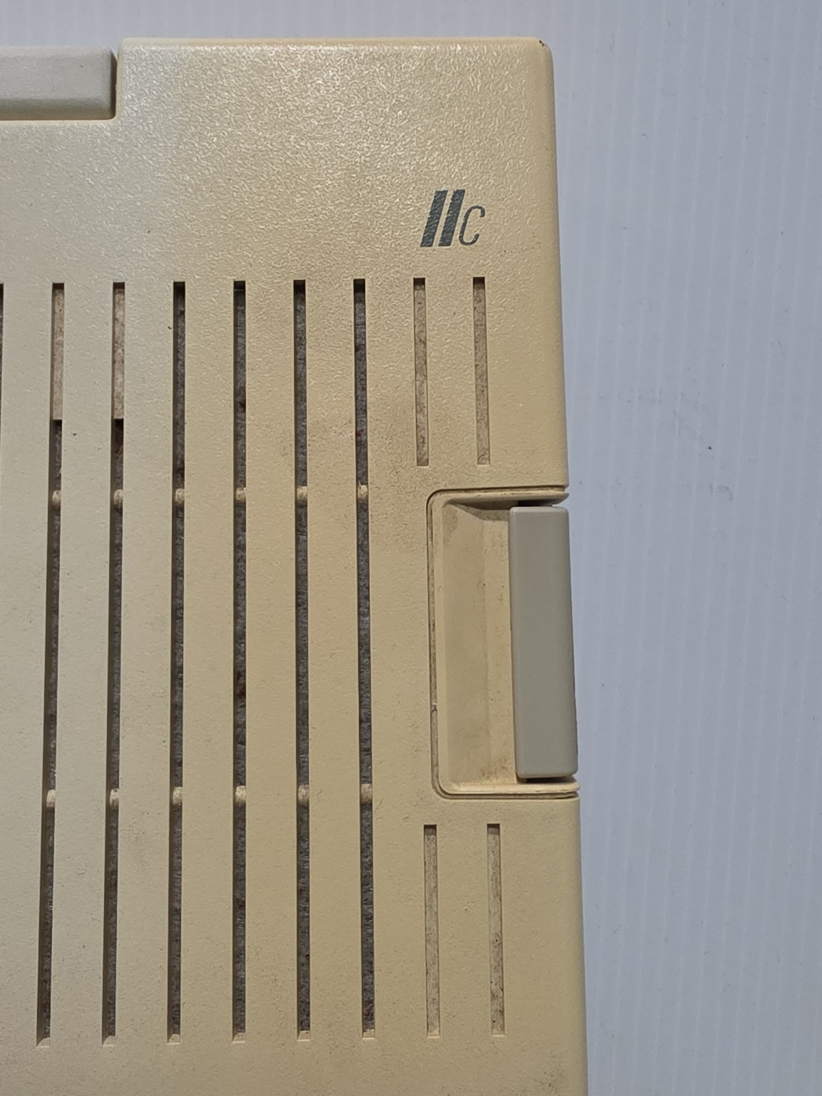 Vintage Apple IIc computer -Untested/parts/repair