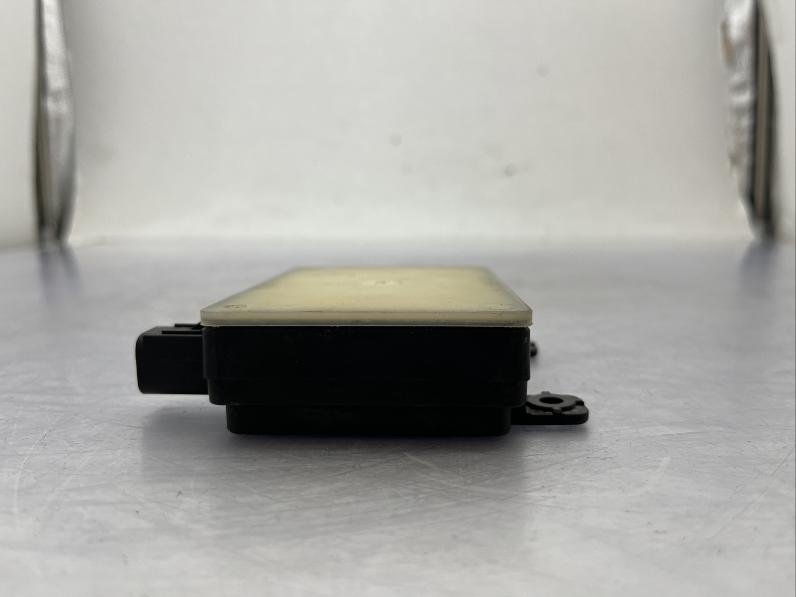 2016-2020 Hyundai Tucson Blind Spot Radar Module Radar Sensor Ballast