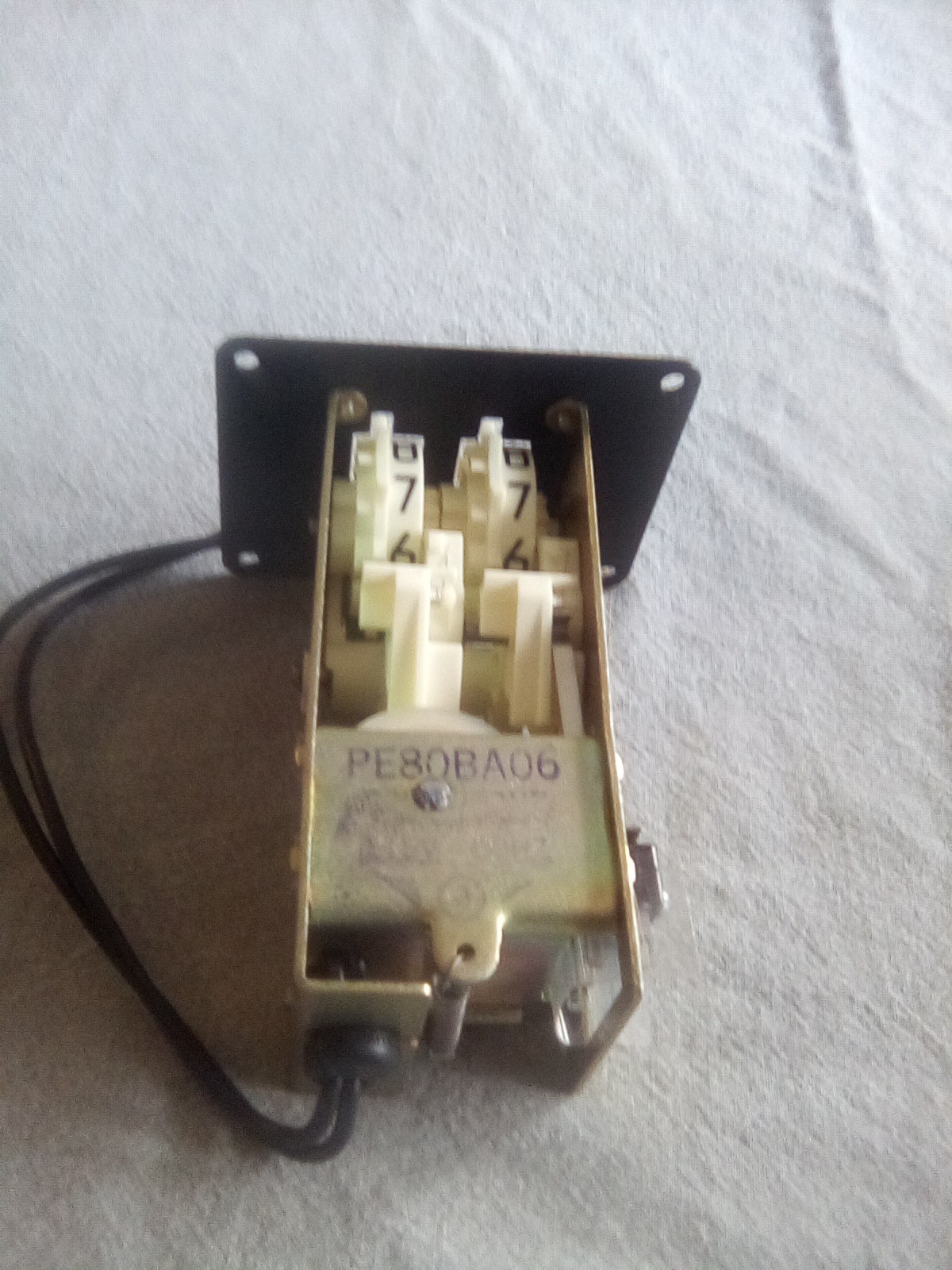 ENM 2-Digit Counter PE80BA06