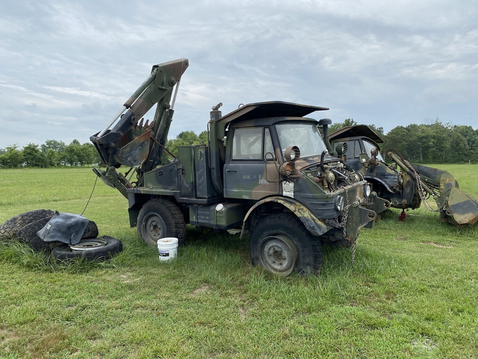 UNIMOG FLU419 Backhoe Loader 4WD