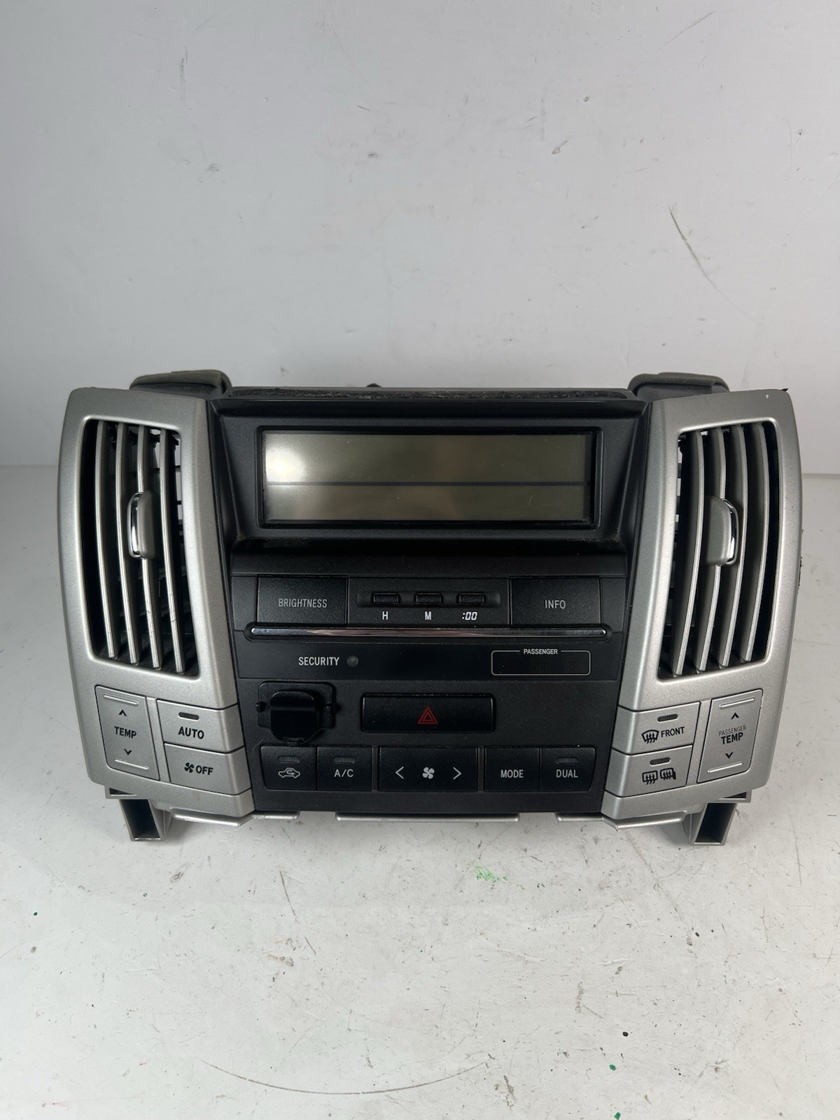 2004-2009 Lexus RX330 RX350 AC Heater Climate Temperature Control OEM WW5-P84