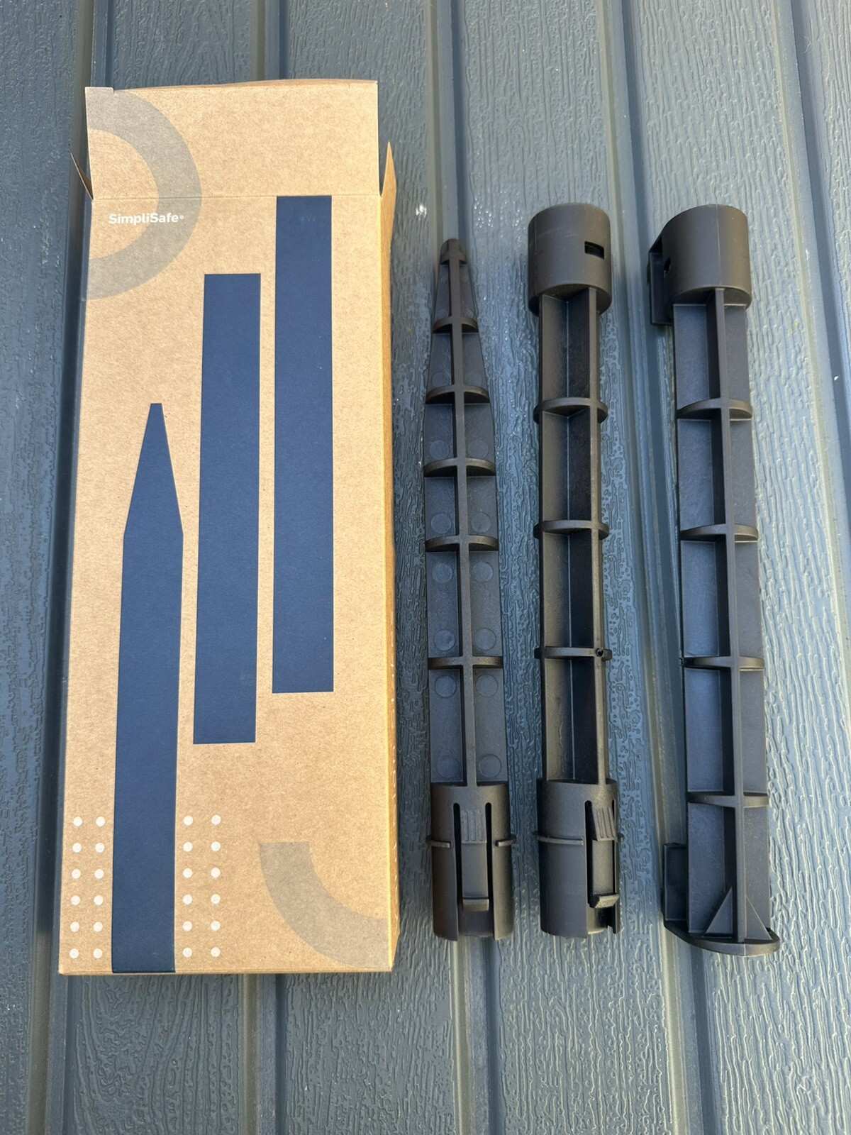 SimpliSafe Home Security Alarm System Yard Stake Kit - Sign NOT Included