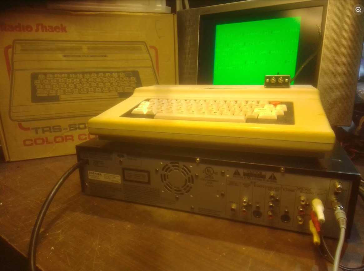 TRS-80 Color Computer 2 CoCo 2 16K Extended BASIC w/ Box Manuals Radio Shack