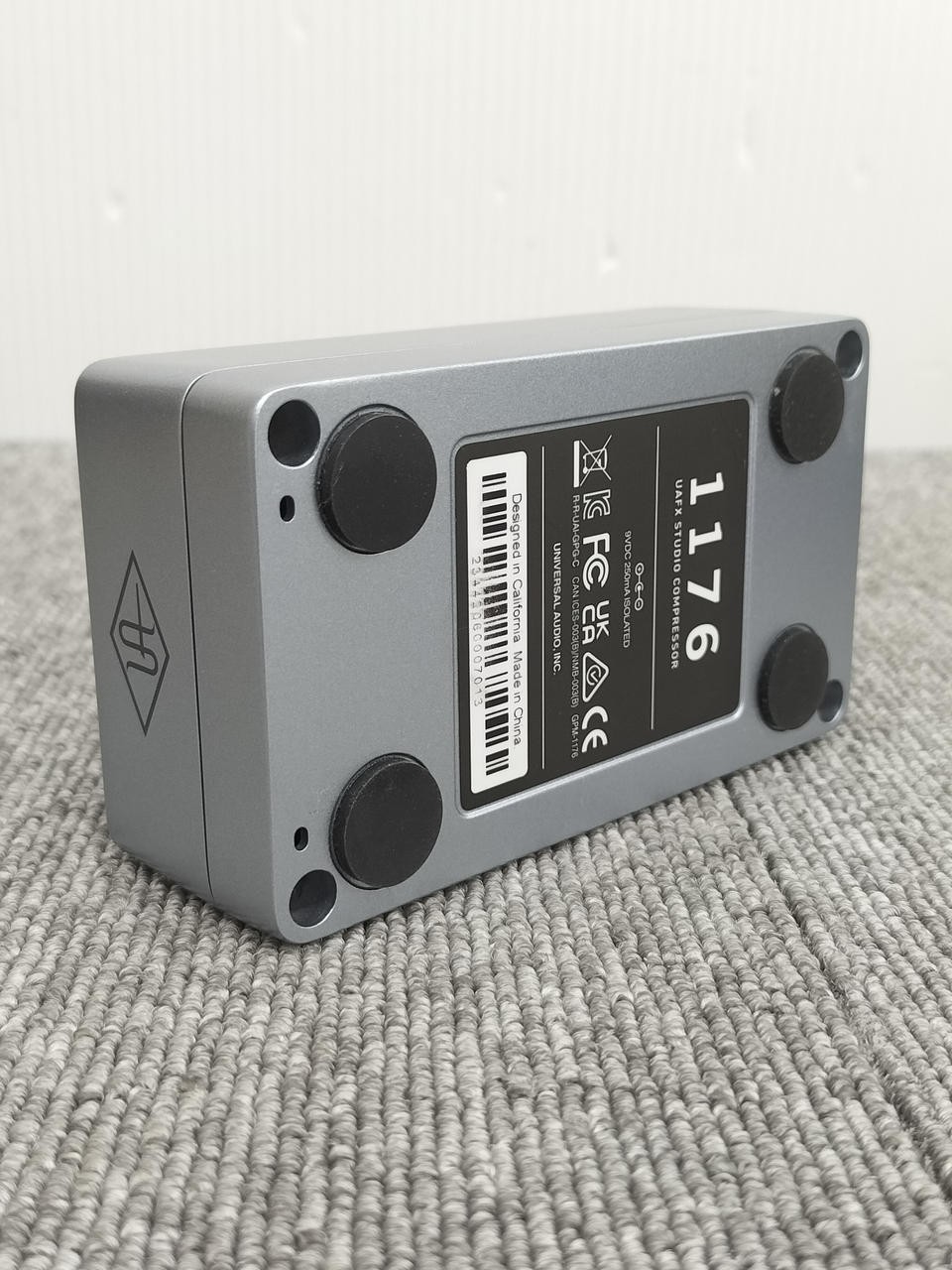 Universal Audio UAFX 1176 Effector, with box, audio hardware