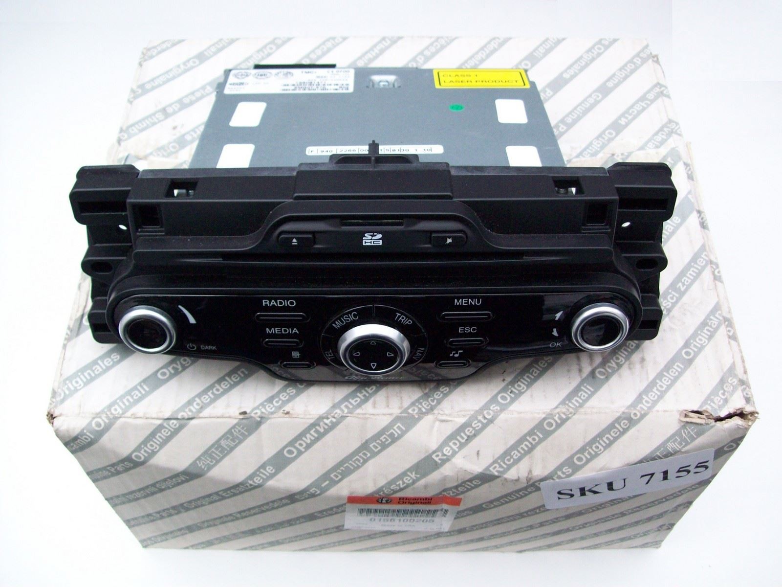 Alfa Romeo Giulietta 940 Radio with Navigator 12V DC 156100205 2010-2013