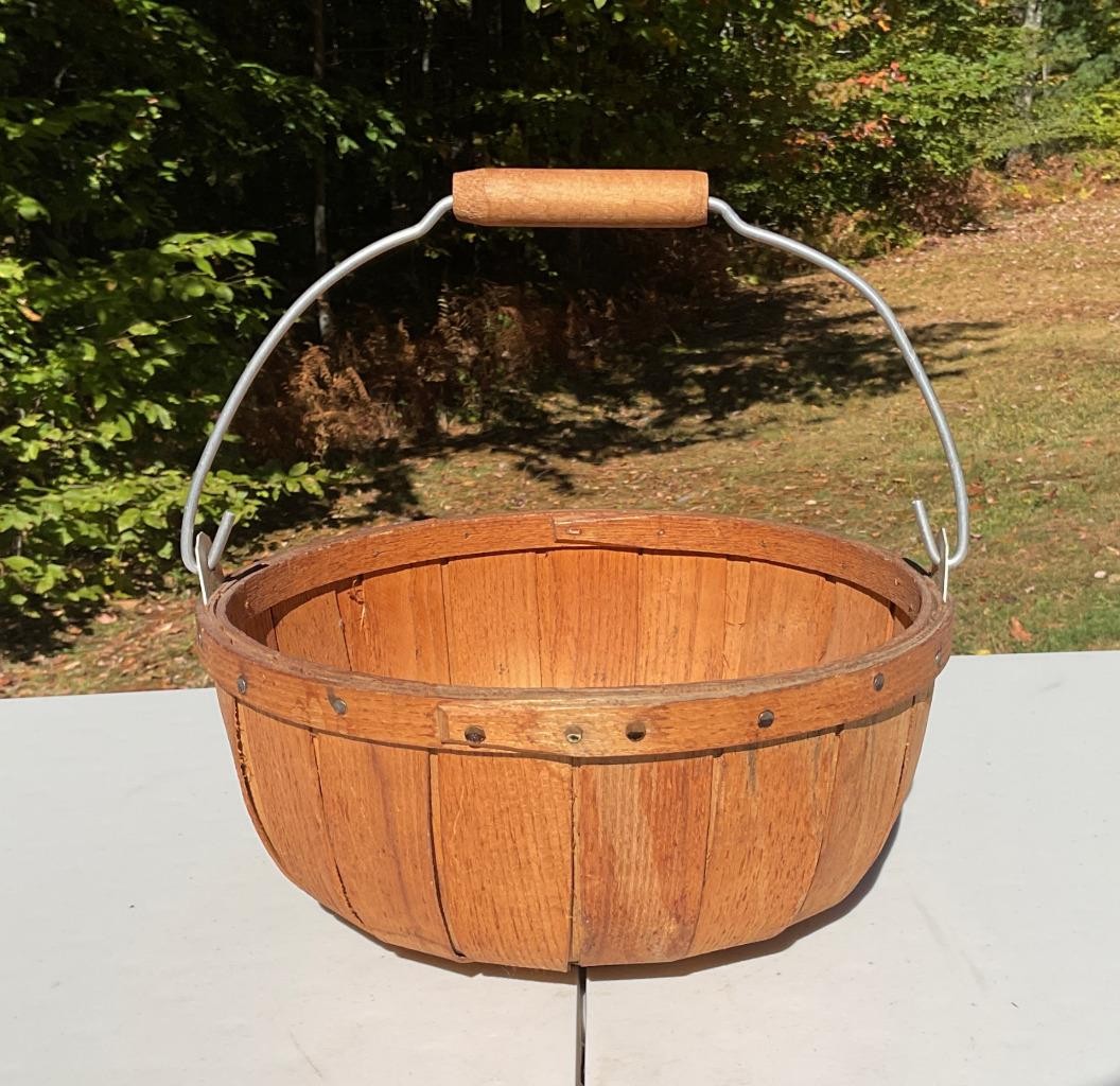 Vintage Wood Signed Apple Basket Swing Wooden Bail Handle Country Farm 10.5" Dia