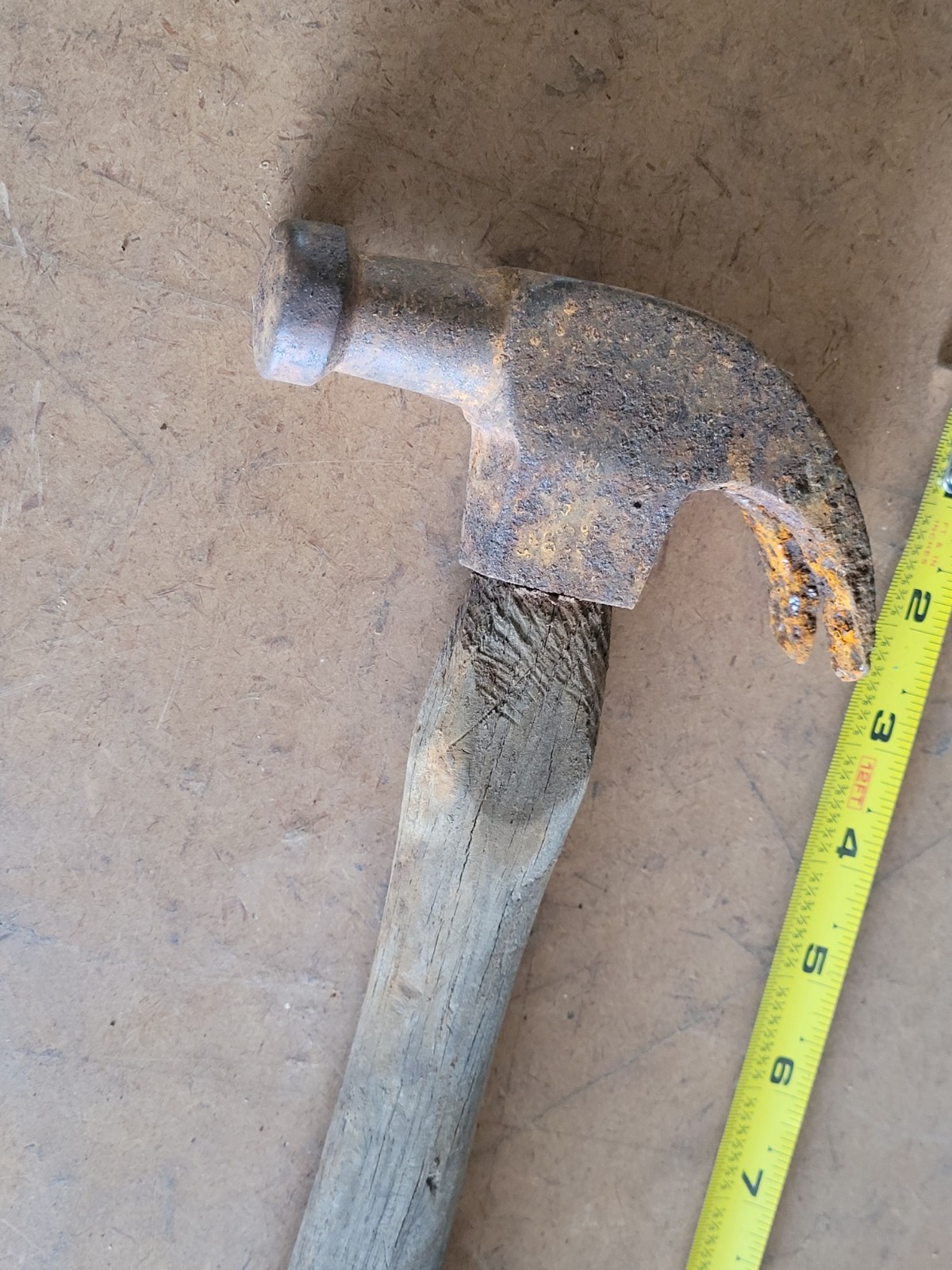 VINTAGE 16" Claw Hammer Wood Handle Carpenter Framing Tool Primitive Rustic