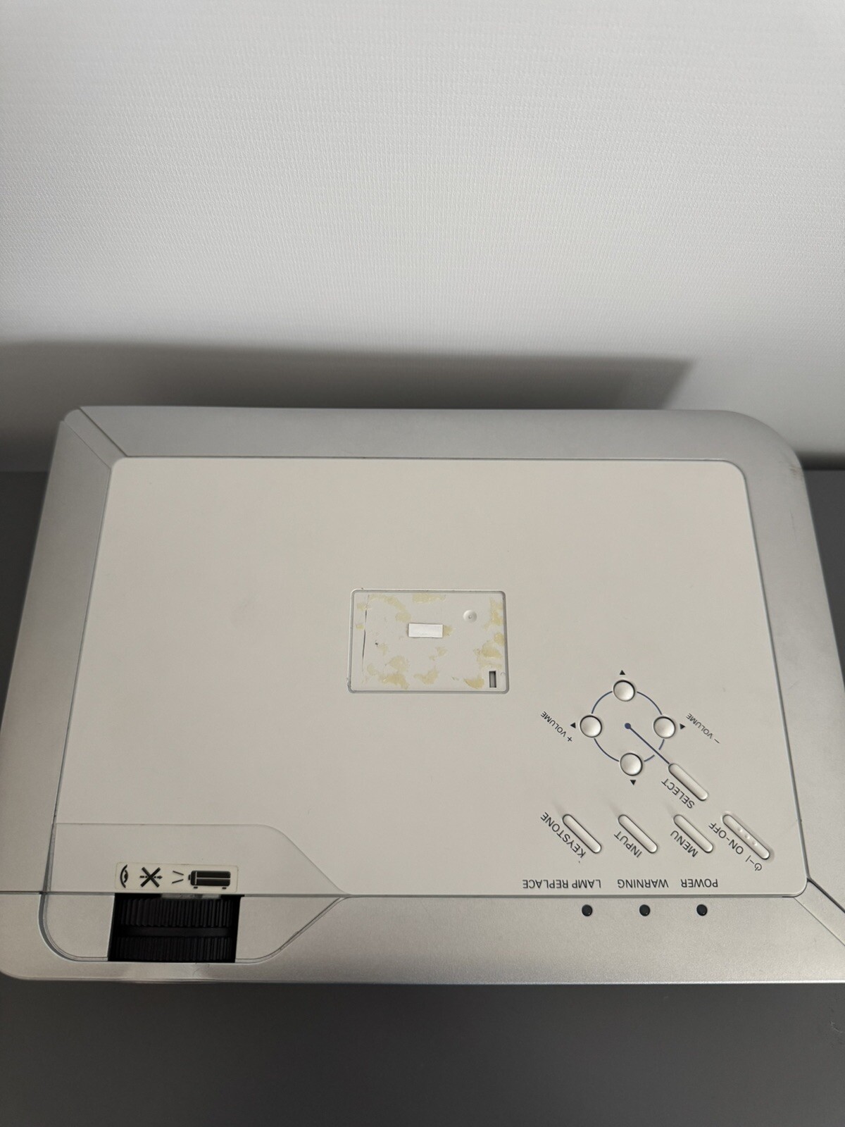 Sanyo PLC-XU73 Projector