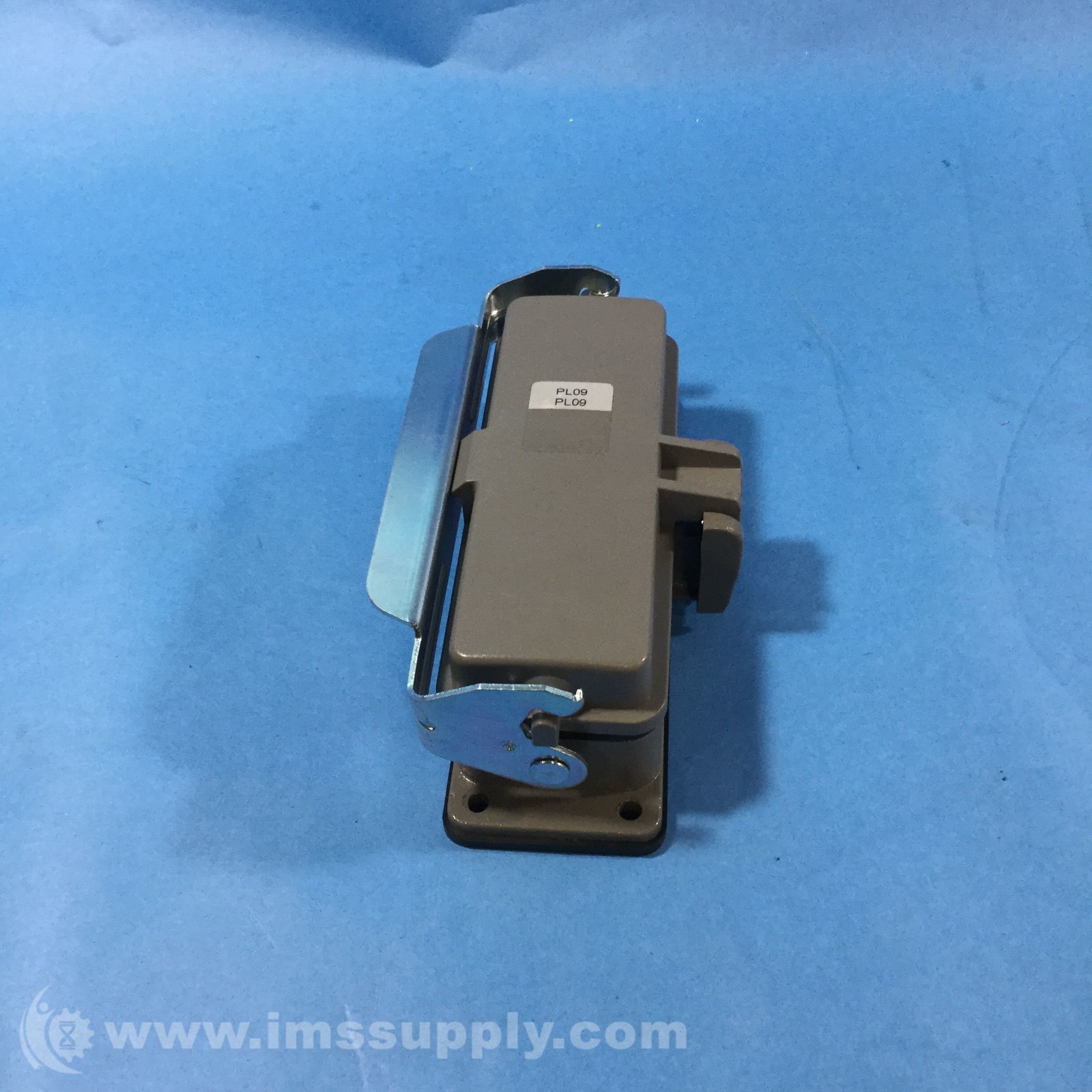 Harting 09-30-024-0304 Bulkhead Housing USIP