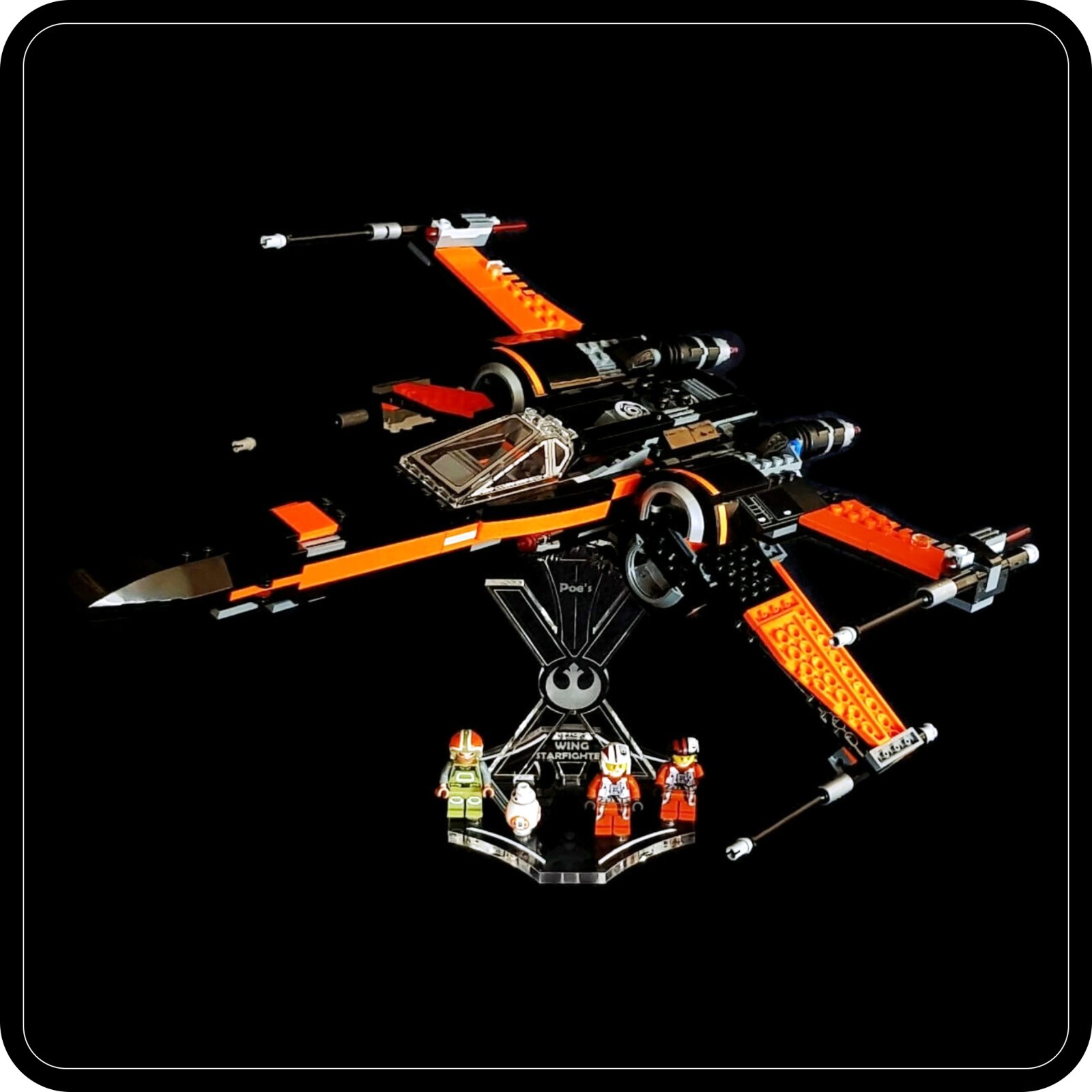 Display stand angled + slots for 75102 Poe's X-Wing Fighter (Star Wars-Lego)