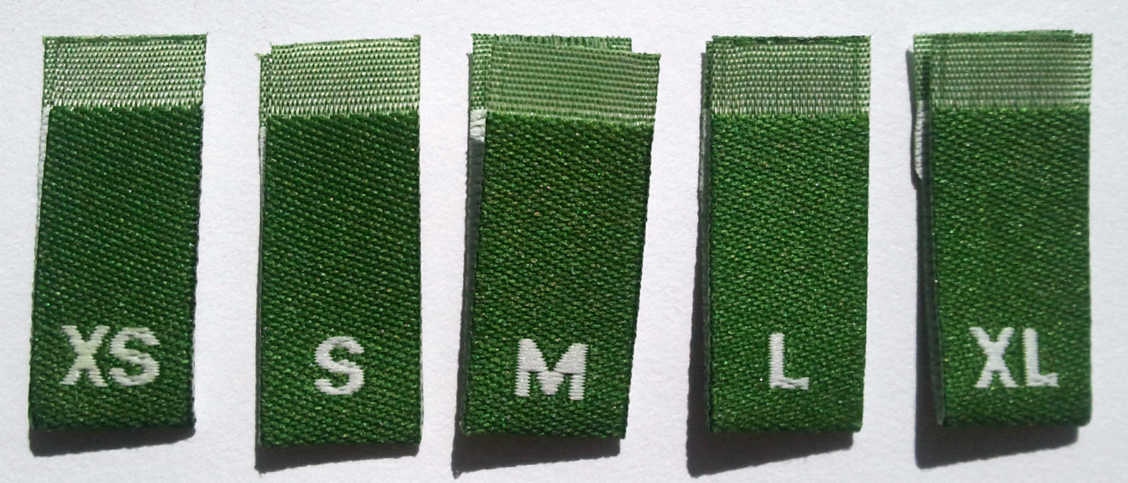 100pcs DARK GREEN WOVEN CLOTHING LABELS SIZE TAGS- XS S M L XL (20pcs each size)