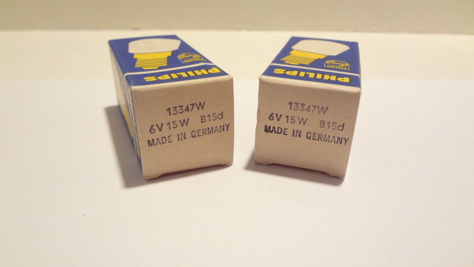 PHILIPS  BULBS # 13347W  6 VOLT 15 WATT QTY (2ea) *NEW*