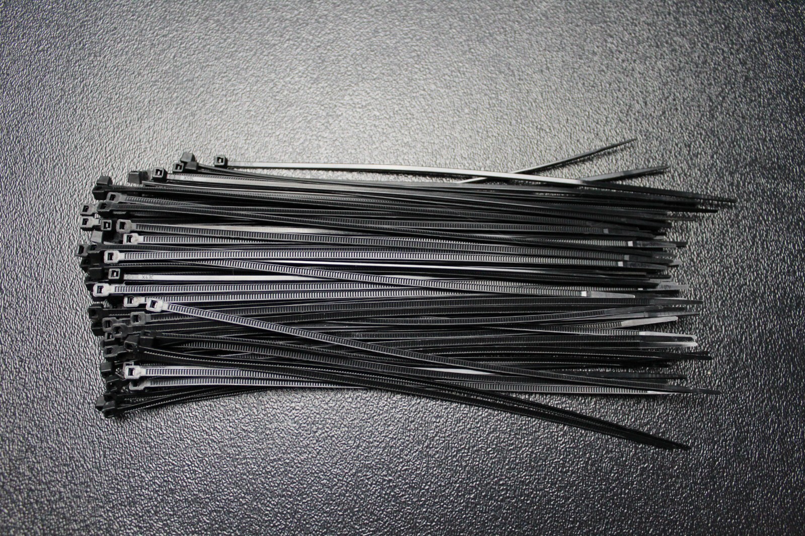 100 PACK 8 IN THIN ZIP TIES NYLON BLACK 18 LBS UV WEATHER RES WIRE CABLE BCT8S