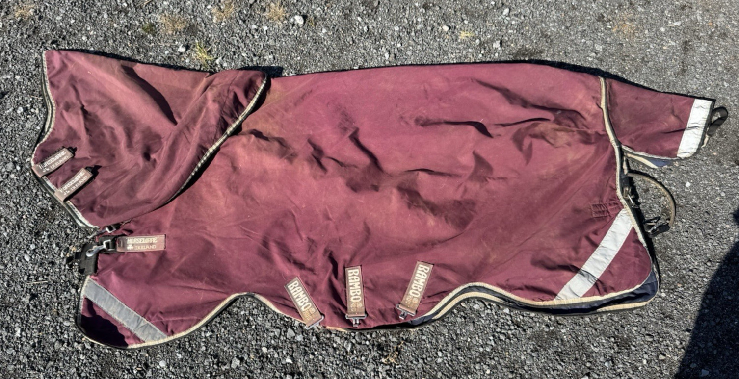 Used 66” Rambo Plus 100g Turnout Blanket w/Leg Arches + Detachable Neck Cover