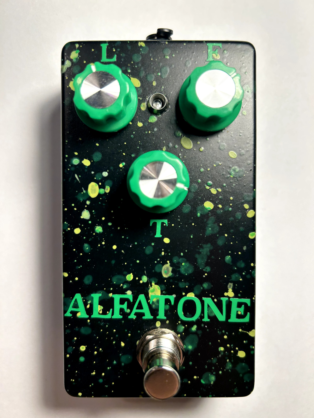 AlfaTone Bachelor Fuzz #1 2025 - Black Green Splatter (EQD Black Ash style)