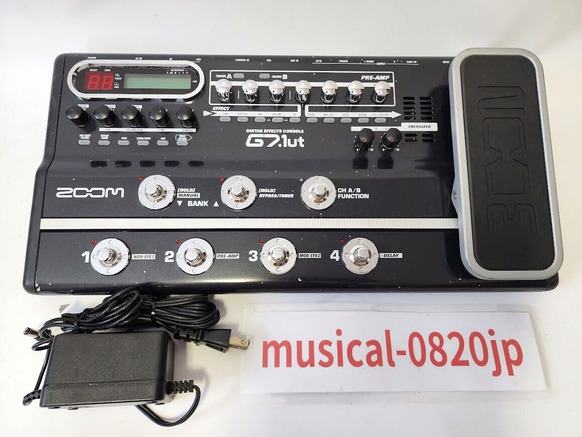 ZOOM G7.1ut Guitar Effects Console Processor With Adapter