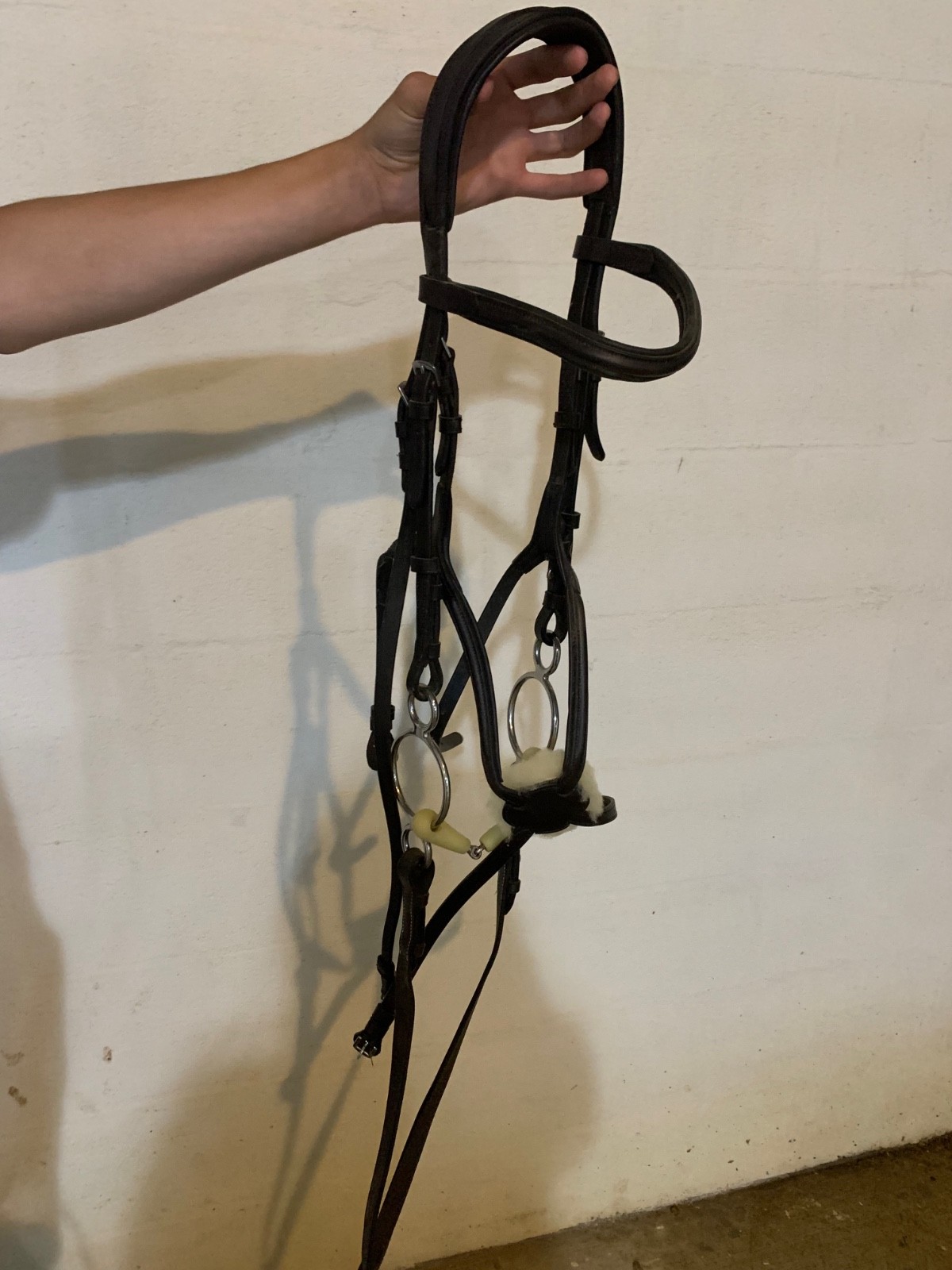 English brown leather bridle figure 8 nose band with happy mouth 2 ring gag bit