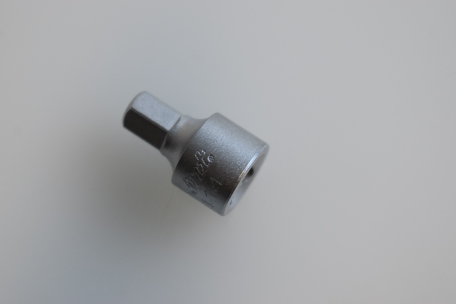 Blue Point Tools BLPHS1414 1/4" SAE Stubby Hex Bit Socket 1/4" Drive