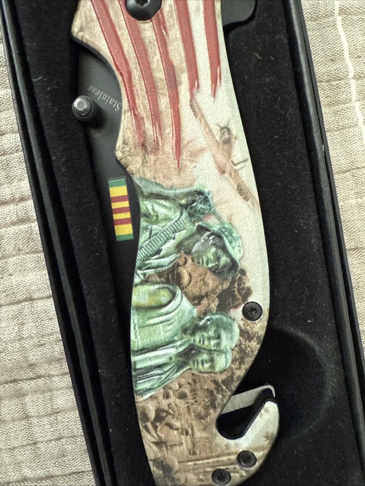 Vietnam War Memorial Knife - 8.5 Veterans Commemorative