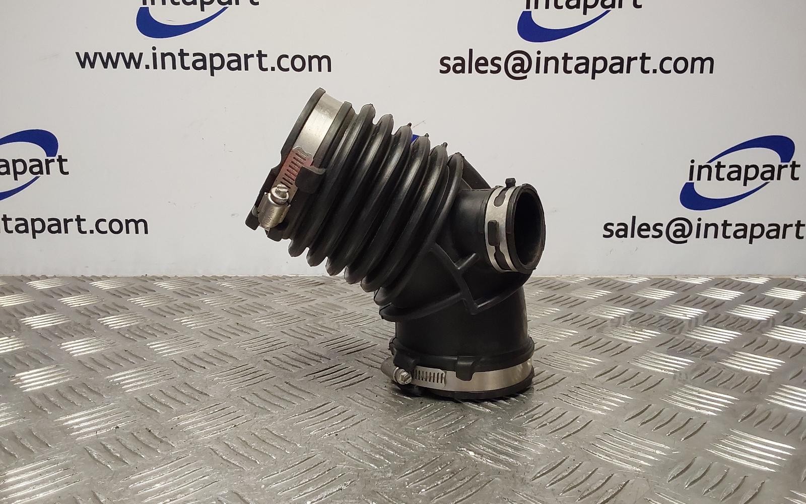 AIR DUCT PIPE BMW 5 SERIES G30/G31 2017-2023 13 71 8 580 252