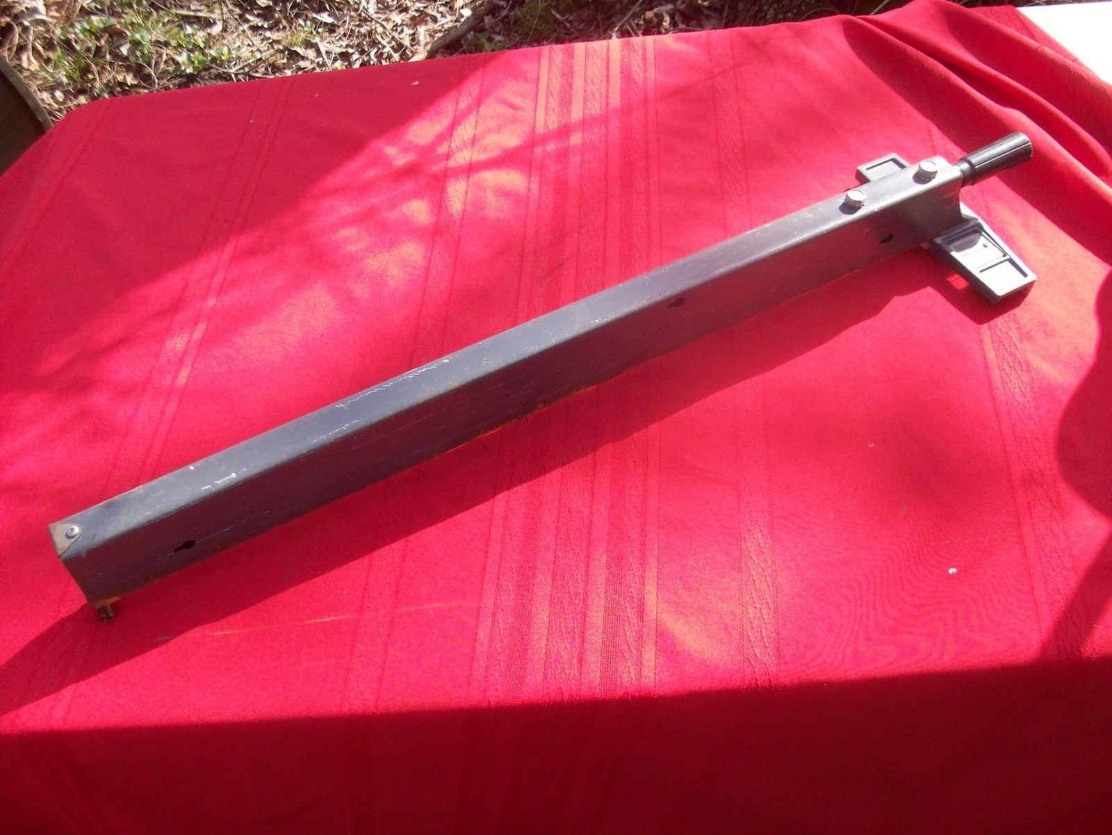 INDIANA FARM SHOP FIND= CRAFTSMAN TABLE SAW FENCE TWIST LOCK  -27" DEEP TABLE